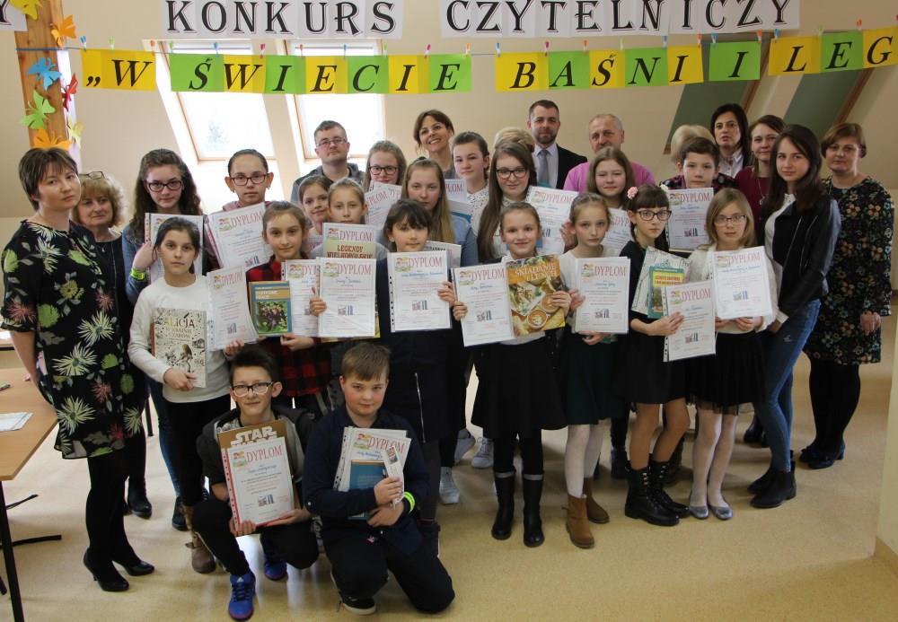 Czytają i znają baśnie i legendy