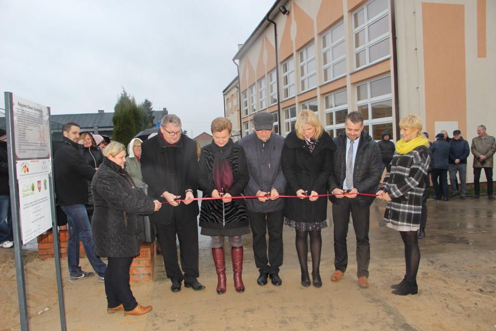 Otwarcie parkingu i siłowni zewnętrznej przy ZS w Jankowie Pierwszym