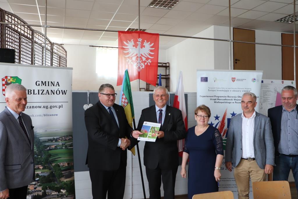 Zmieni się wygląd parku i terenu przy Orliku w Piotrowie