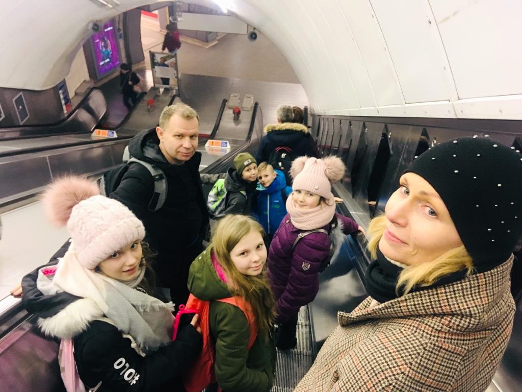 Uczniowie z Blizanowa z wizytą u Brytyjczyków