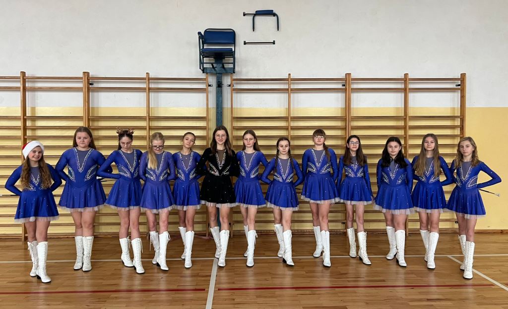 Mażoretki „Sparkle” w nowych strojach